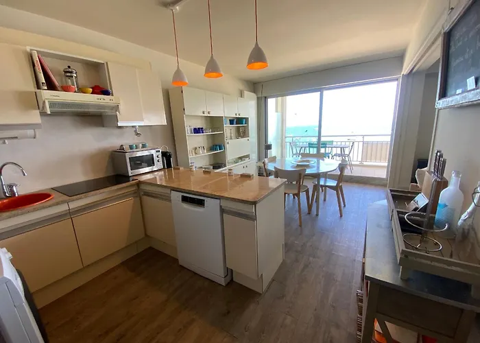 شقة T3 A Avec Acces Et Parking - Fr-1-374-241 *