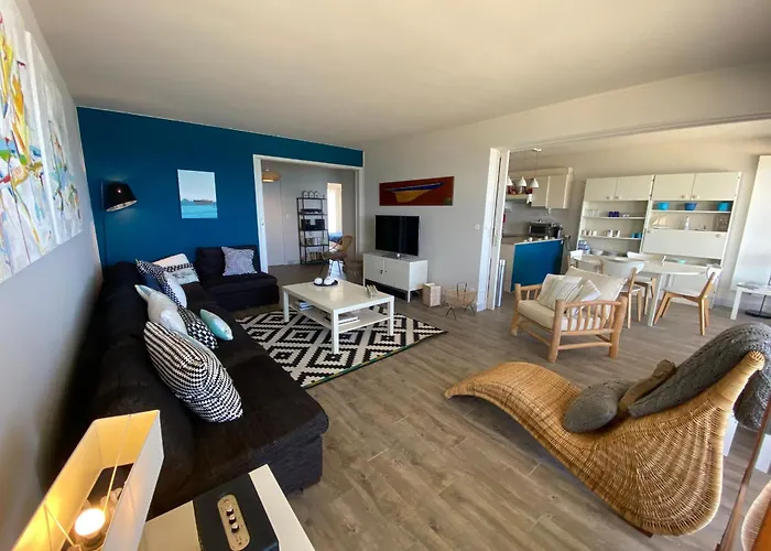 T3 A Avec Acces Et Parking - Fr-1-374-241